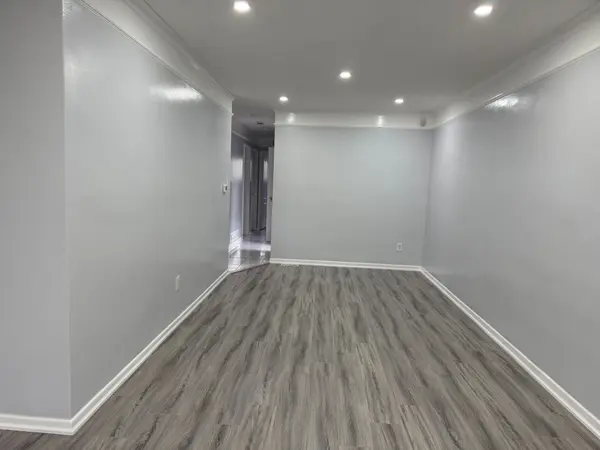 3172 Mallbridge CRES, Mississauga, ON L4T 2C6