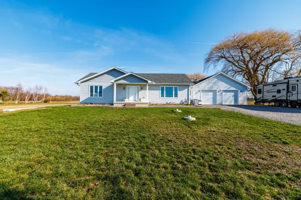 11716 LAKESHORE RD, Wainfleet, ON L0S 1V0