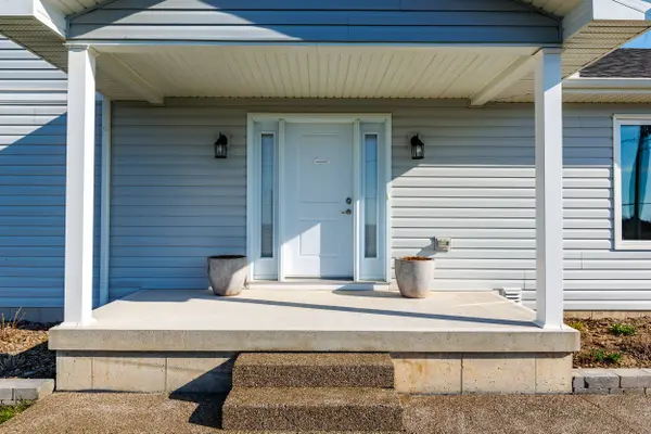 11716 LAKESHORE RD, Wainfleet, ON L0S 1V0