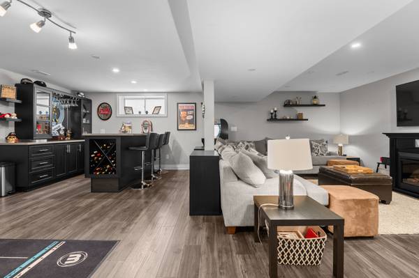 11 Lawson DR #5, East Luther Grand Valley, ON L9W 7P1