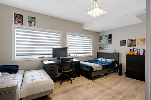 60 Arkell RD #63, Guelph, ON N1L 0N8