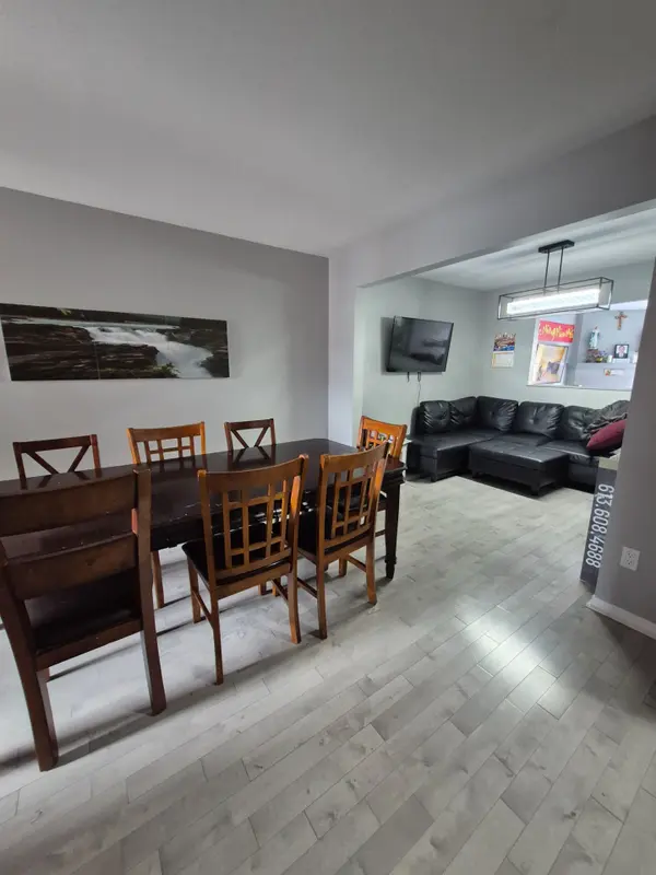 85 Margrave AVE, Hunt Club - South Keys And Area, ON K1T 3Y1