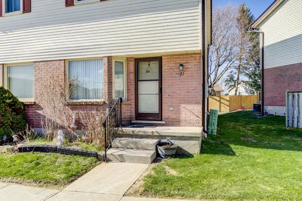 1093 Nellis ST #21, Woodstock, ON N4T 1P5