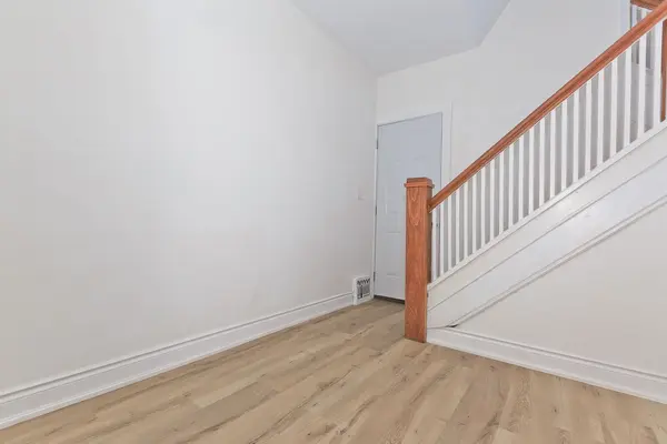 4743 Ryerson CRES, Niagara Falls, ON L2E 1E6