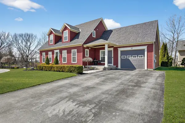 17 Mulberry LN, Niagara-on-the-lake, ON L0S 1J0