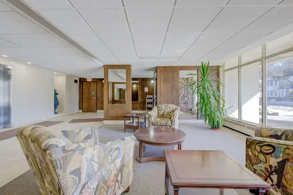 250 Frederick ST #1403, Kitchener, ON N2H 2N1