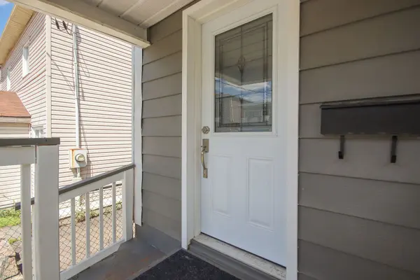 43 ST CHARLES ST #A, Vanier And Kingsview Park, ON K1L 5V3