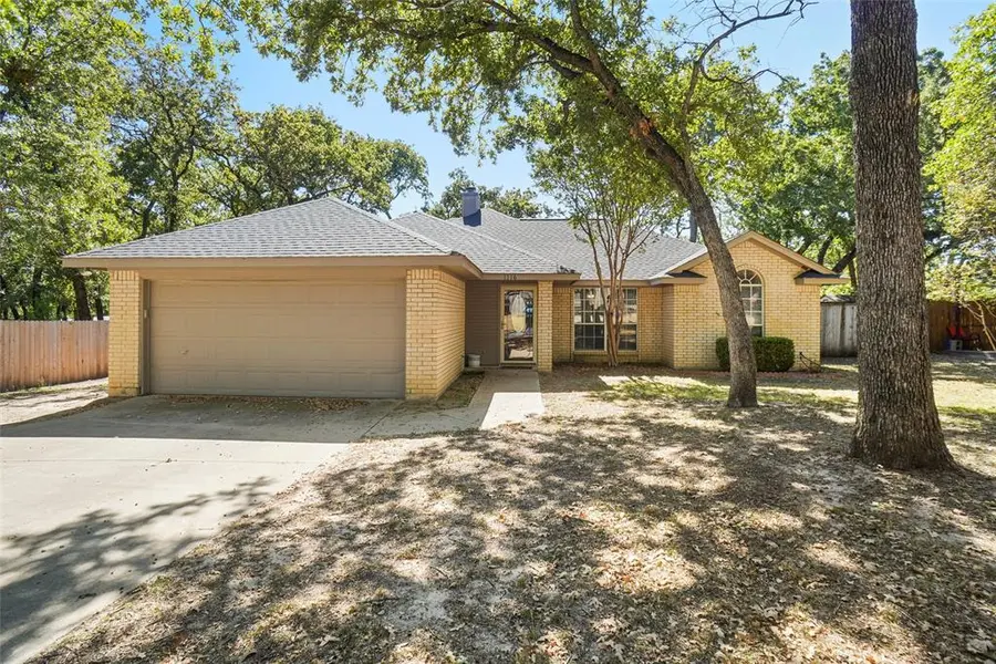 1116 Shadow Ridge Drive, Azle, TX 76020