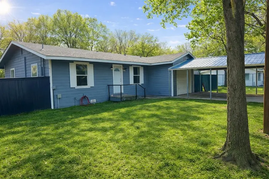 511 W REDWOOD, Campbell, TX 75422