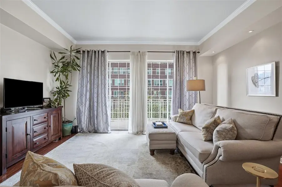 3225 Turtle Creek Boulevard #318, Dallas, TX 75219