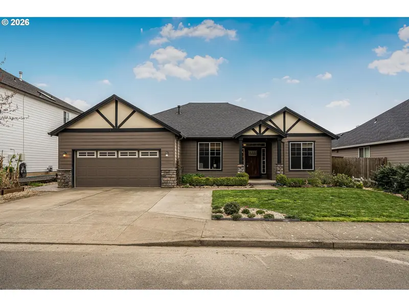 221 E 16TH ST, Lafayette, OR 97127