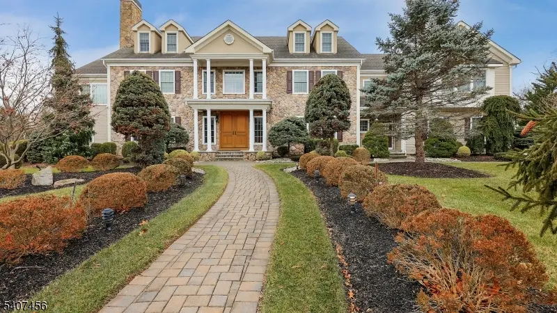 1 Hayduk Dr, Edison Twp., NJ 08820