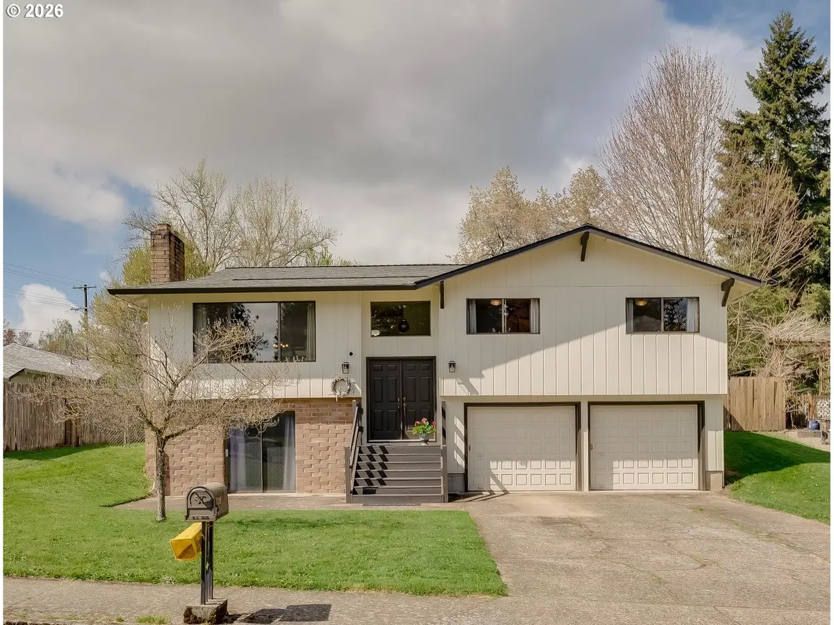 207 NW Ash ST, Mc Minnville, OR 97128