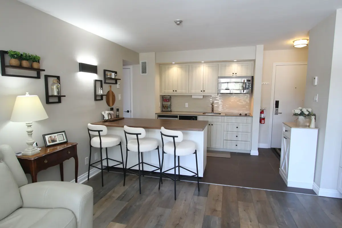 1235 Deerhurst DR #55-308, Huntsville, ON P1H 2E8