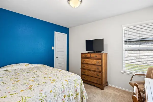 116 Cadyn Drive, Keene, TX 76059