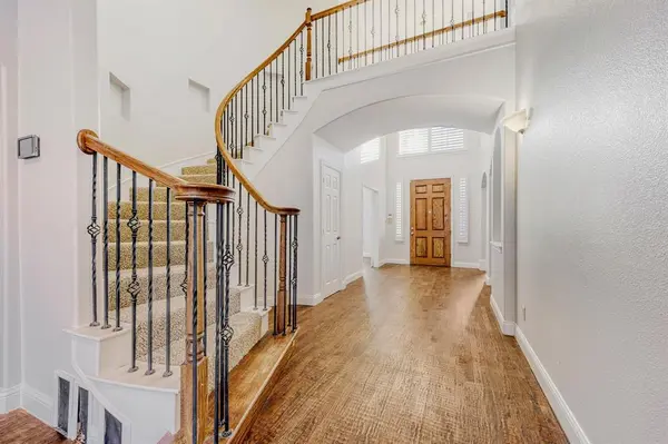 6911 Bradford Estates Drive, Sachse, TX 75048