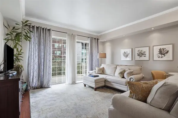 3225 Turtle Creek Boulevard #318, Dallas, TX 75219