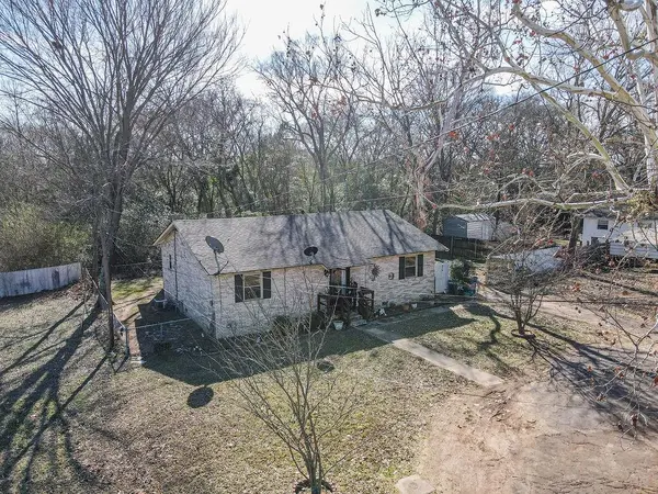 411 N Winnsboro Street, Quitman, TX 75783