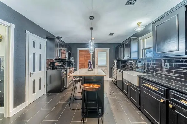 1206 Clinton Street, Garland, TX 75040