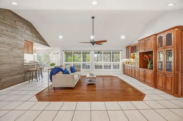 2700 Solar Court, Granbury, TX 76049