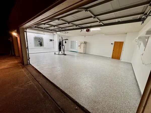 1205 Riverview Drive, Arlington, TX 76012