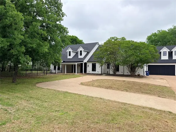 1505 N Carroll Avenue, Southlake, TX 76092