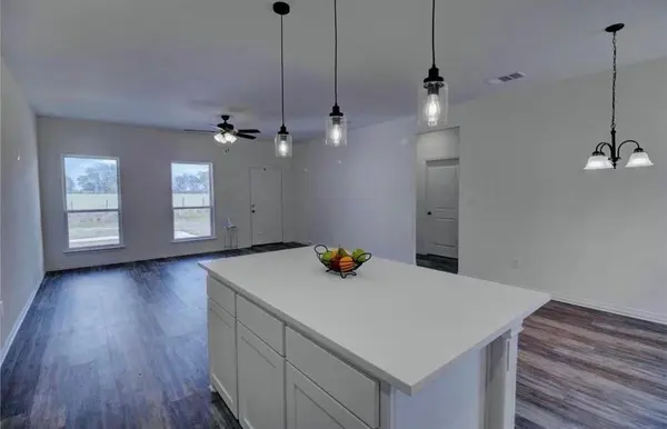 347 Rosemound Street, Commerce, TX 75428