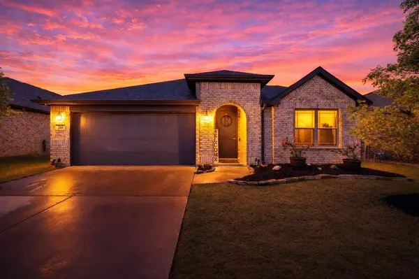 241 White Tail Lane, Alvarado, TX 76009