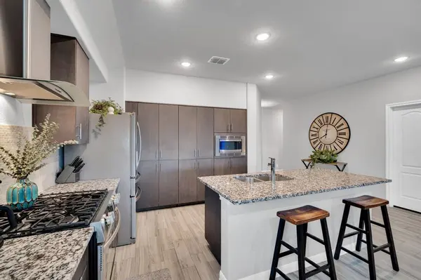 241 White Tail Lane, Alvarado, TX 76009