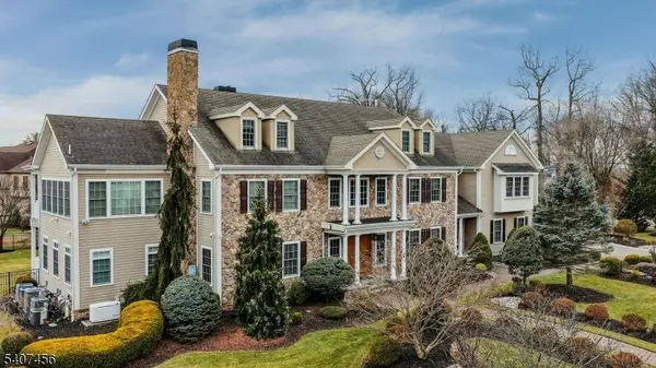 1 Hayduk Dr, Edison Twp., NJ 08820