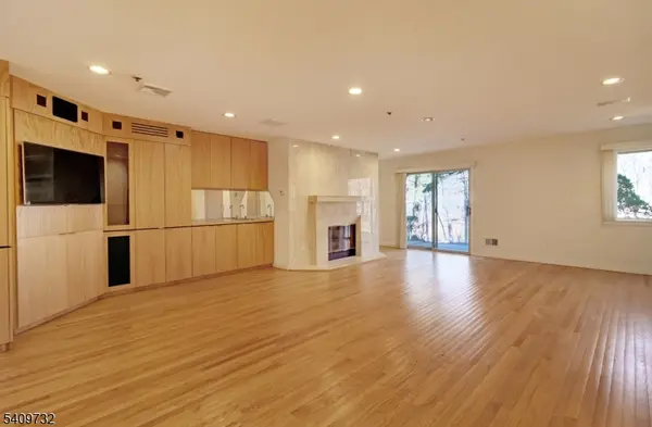 30 Paris Cir, West Orange Twp., NJ 07052