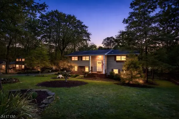 45 Blue Ridge Ave, Green Brook Twp., NJ 08812