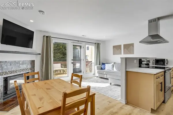 2242 Villa Rosa DR, Colorado Springs, CO 80904