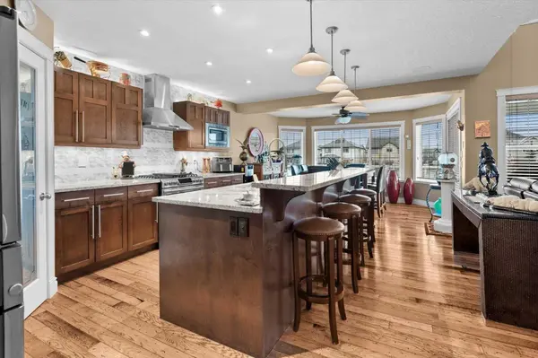 935 Bayside DR SW, Airdrie, AB T4B 3E3