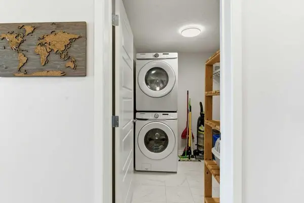 200 Harvest Hills PL NE #305, Calgary, AB T2M0C8