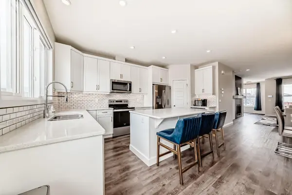 115 Homestead DR NE, Calgary, AB T3J2G8