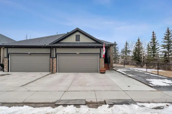561 Boulder Creek GN SE, Langdon, AB T0J 1Z3