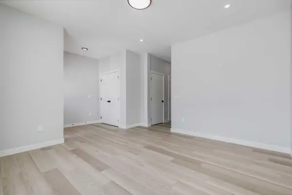 1955 Mccaskill DR, Crossfield, AB T0M 0S0