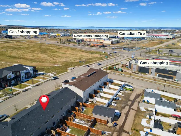 15 Iron Gate BLVD, Sylvan Lake, AB T4S 0T6