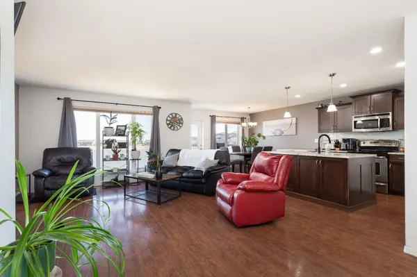 1917 Parkside PT, Coaldale, AB T1M 1R7