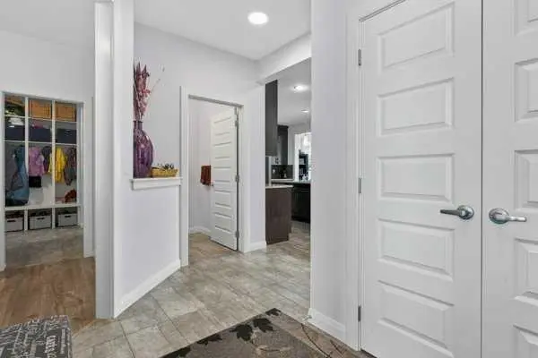 45 Evansfield MNR NW, Calgary, AB T3P 1J8