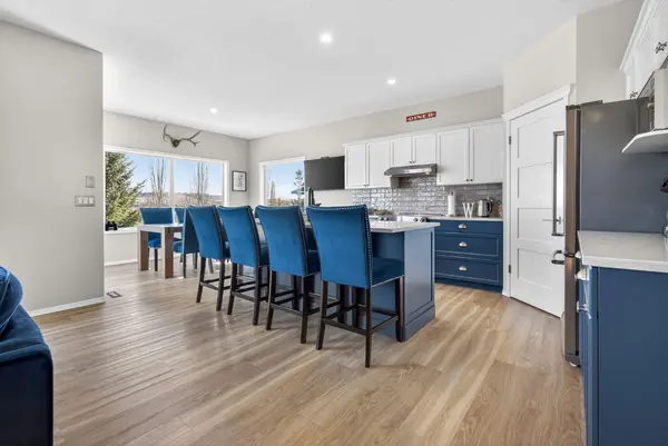 44 Bow Ridge DR, Cochrane, AB T4C 1V5