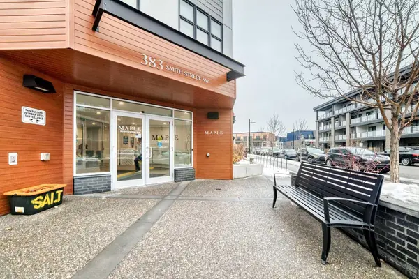 383 Smith ST NW #119, Calgary, AB T3B 6J9
