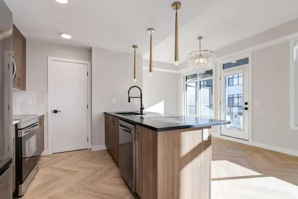 14800 1 ST NW #303, Calgary, AB T3P 2M3