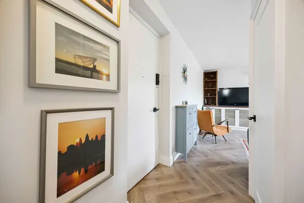 57 Neptune DR #103, Toronto C04, ON M6A 1X2