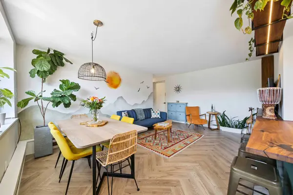 57 Neptune DR #103, Toronto C04, ON M6A 1X2