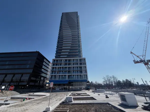 29 Green Trail CT #2008, Toronto C15, ON M2K 0J9