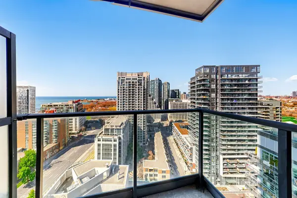 600 Fleet ST #2209, Toronto C01, ON M5V 1B7