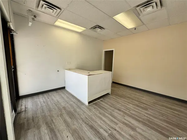 700 Victoria AVENUE, Regina, SK S4N 0R3