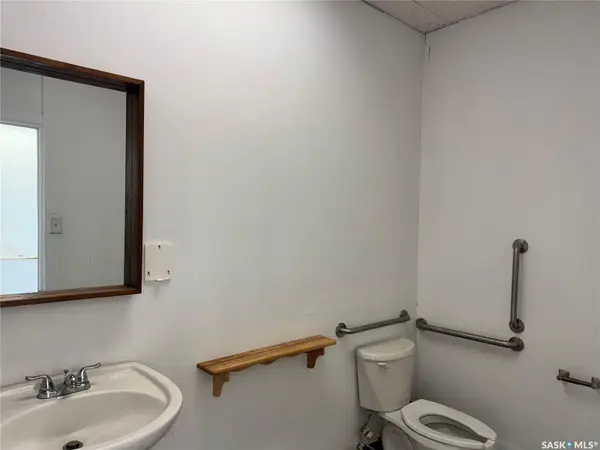 700 Victoria AVENUE, Regina, SK S4N 0R3